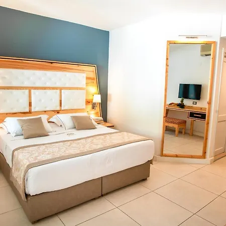 Hotel Acrotel Athena Pallas Elia Nikitis